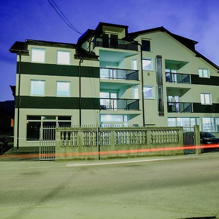 Deluxe Apartments SJJ Eksteriør billede