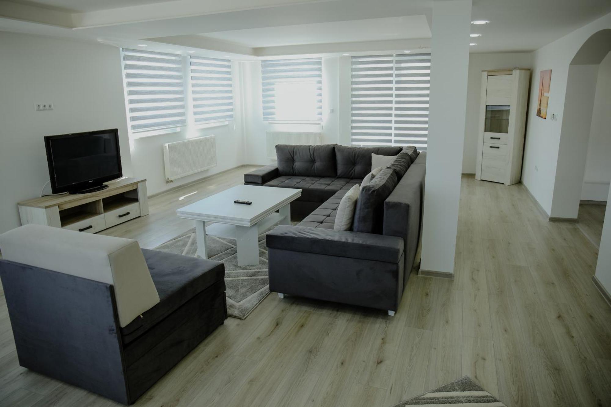 Deluxe Apartments SJJ Eksteriør billede
