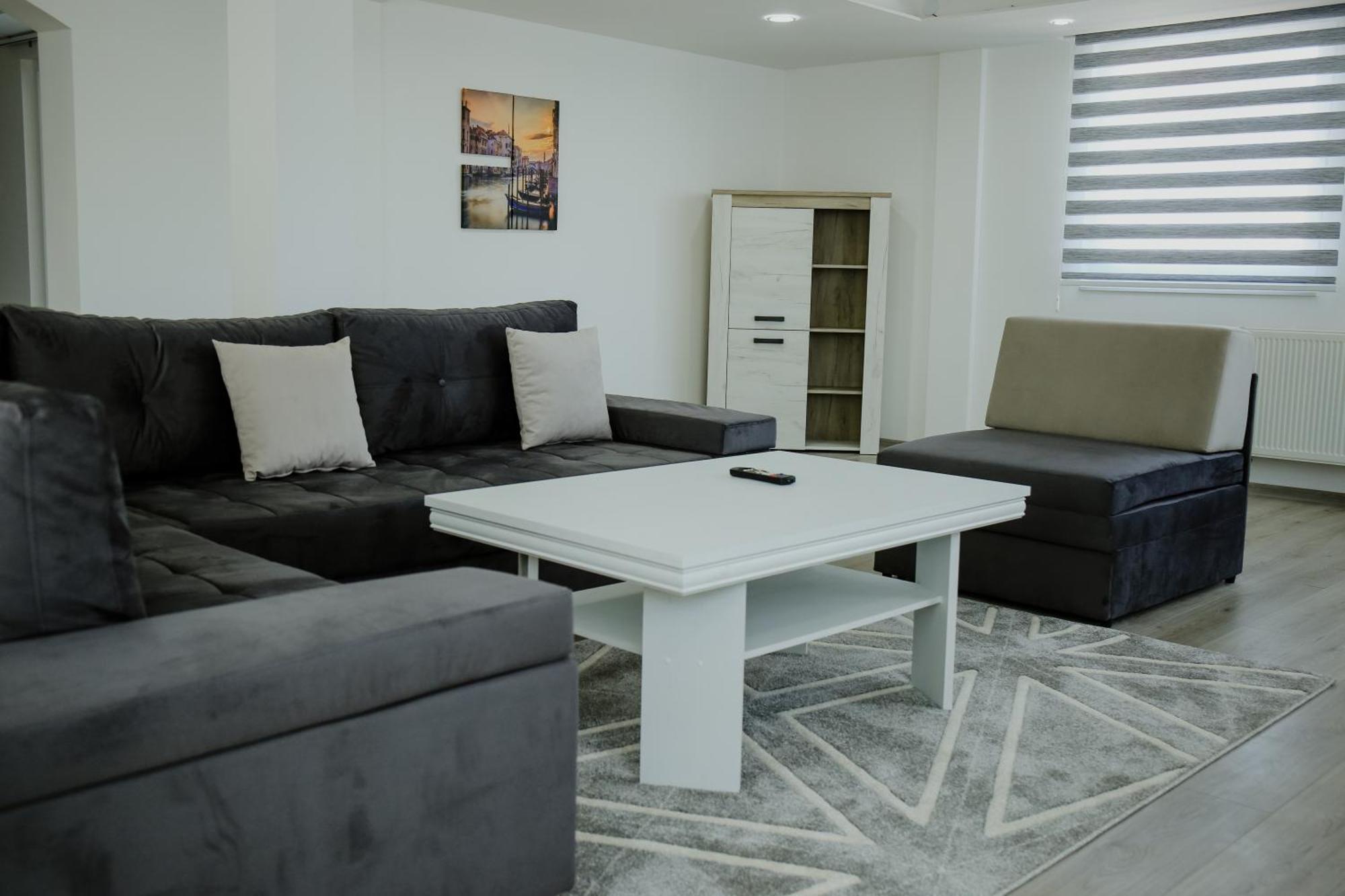 Deluxe Apartments SJJ Eksteriør billede