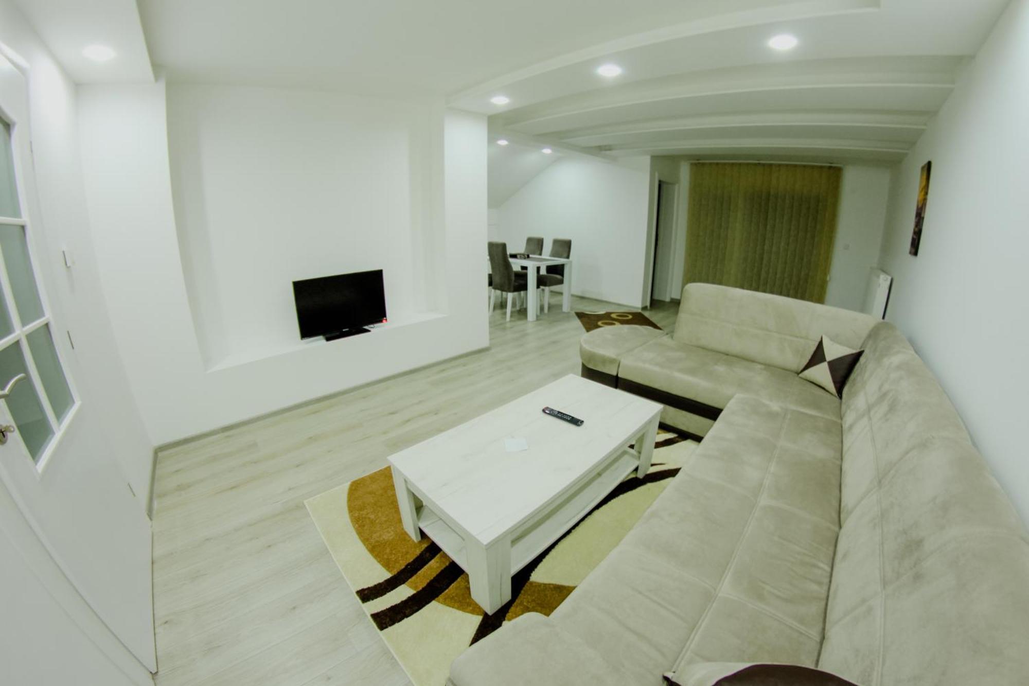 Deluxe Apartments SJJ Eksteriør billede
