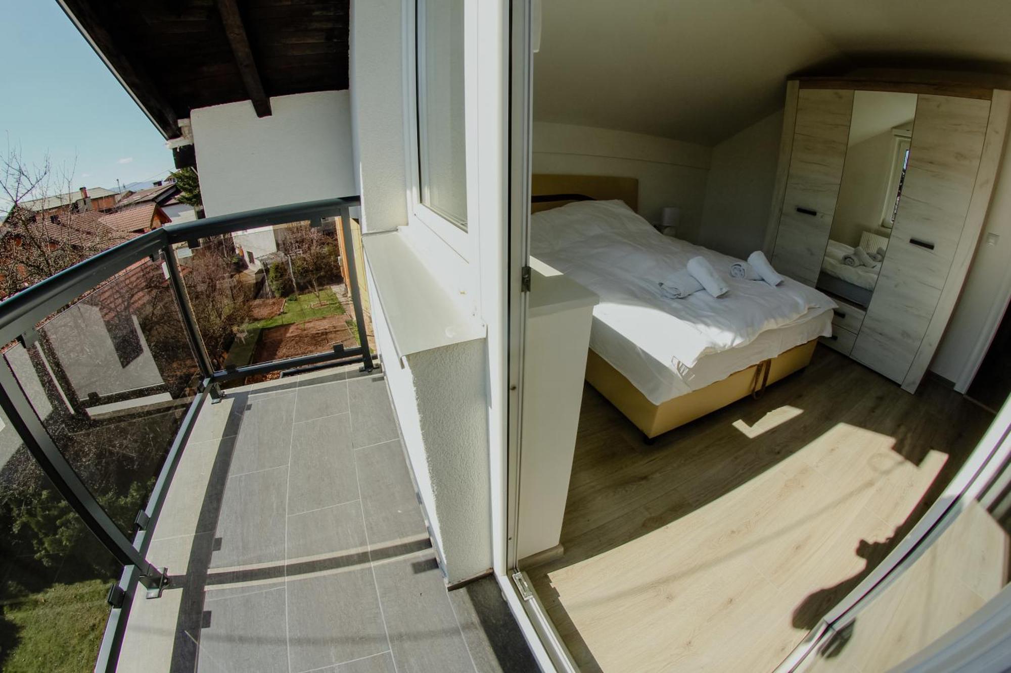 Deluxe Apartments SJJ Eksteriør billede
