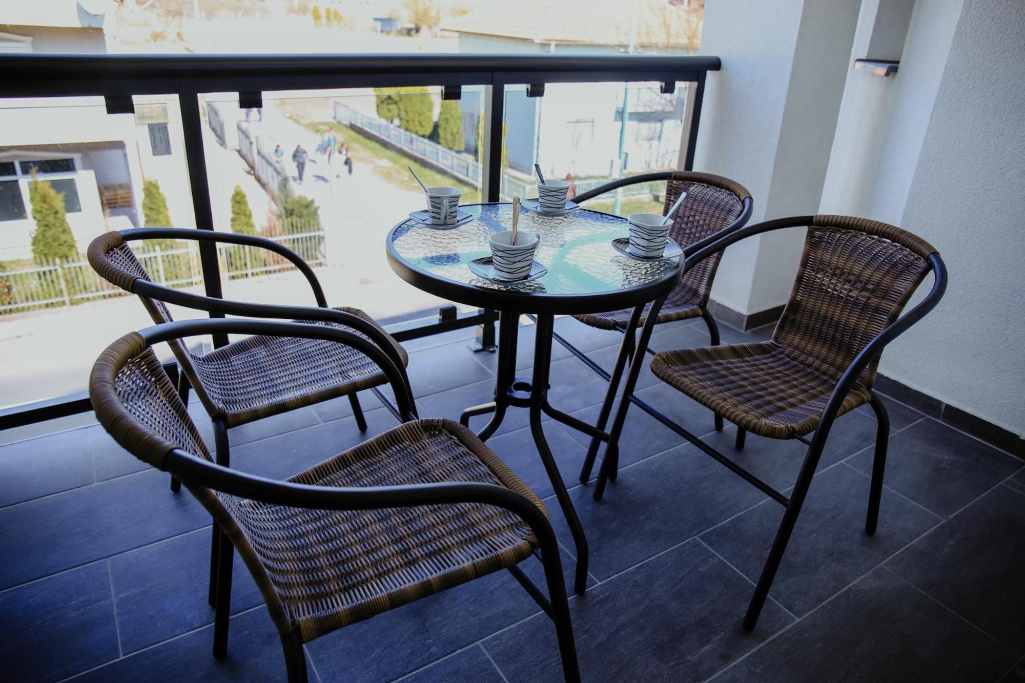 Deluxe Apartments SJJ Eksteriør billede