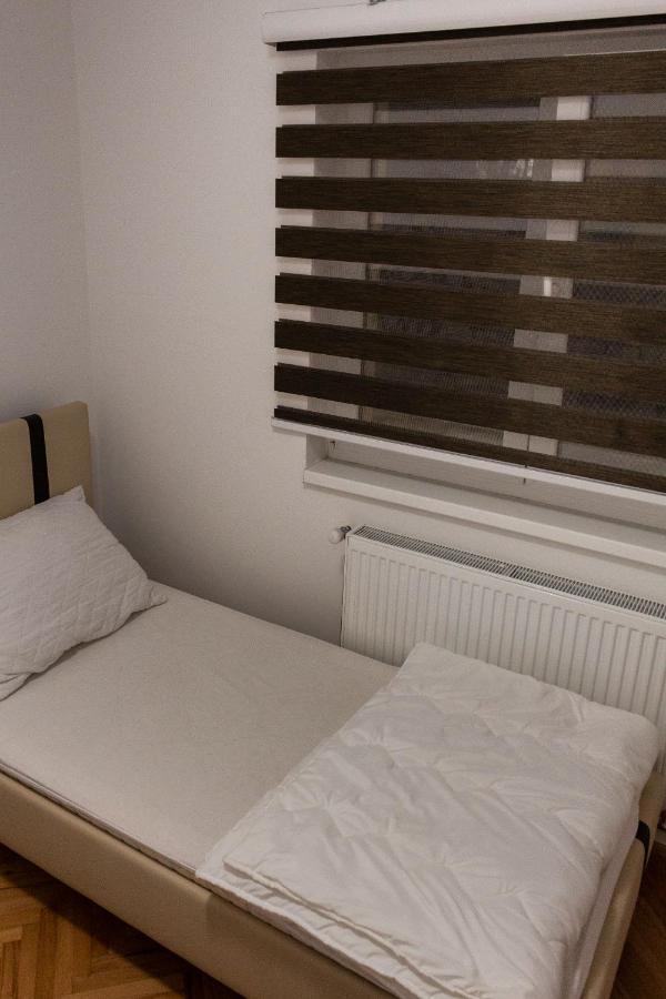 Deluxe Apartments SJJ Eksteriør billede